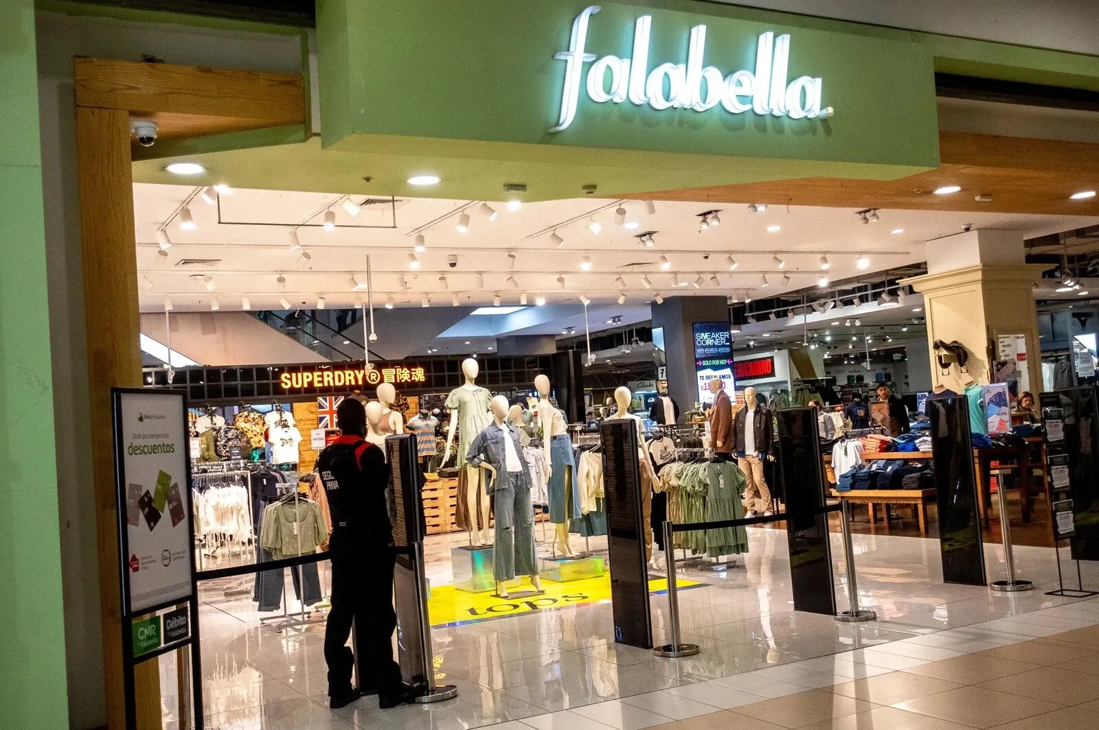 Case 3: LATAM's Largest Retail Group Buyer Connection (Find Enterprise Buyer)